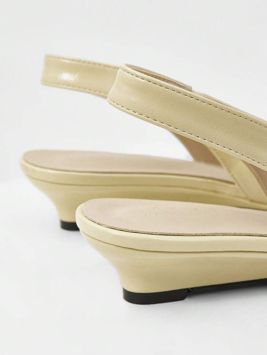 Hana™ Stylish Slingback Heels